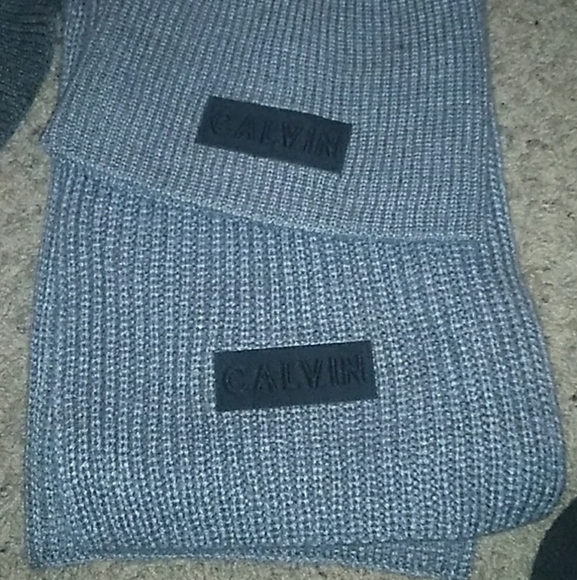 Winter accssories and belts - Picture 2 of 10